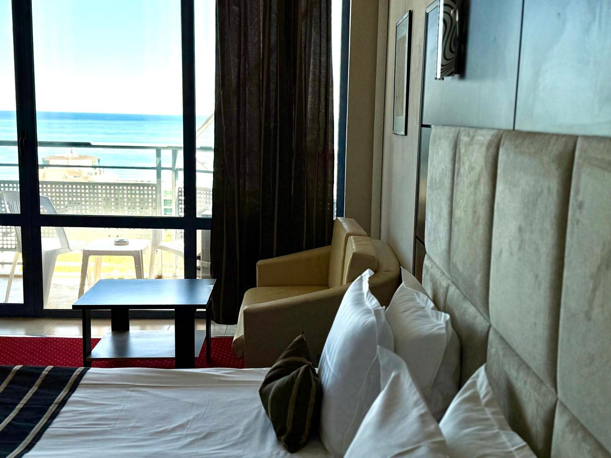 Hotel Rеgina Zlatni pjasătsi Eksteriør bilde