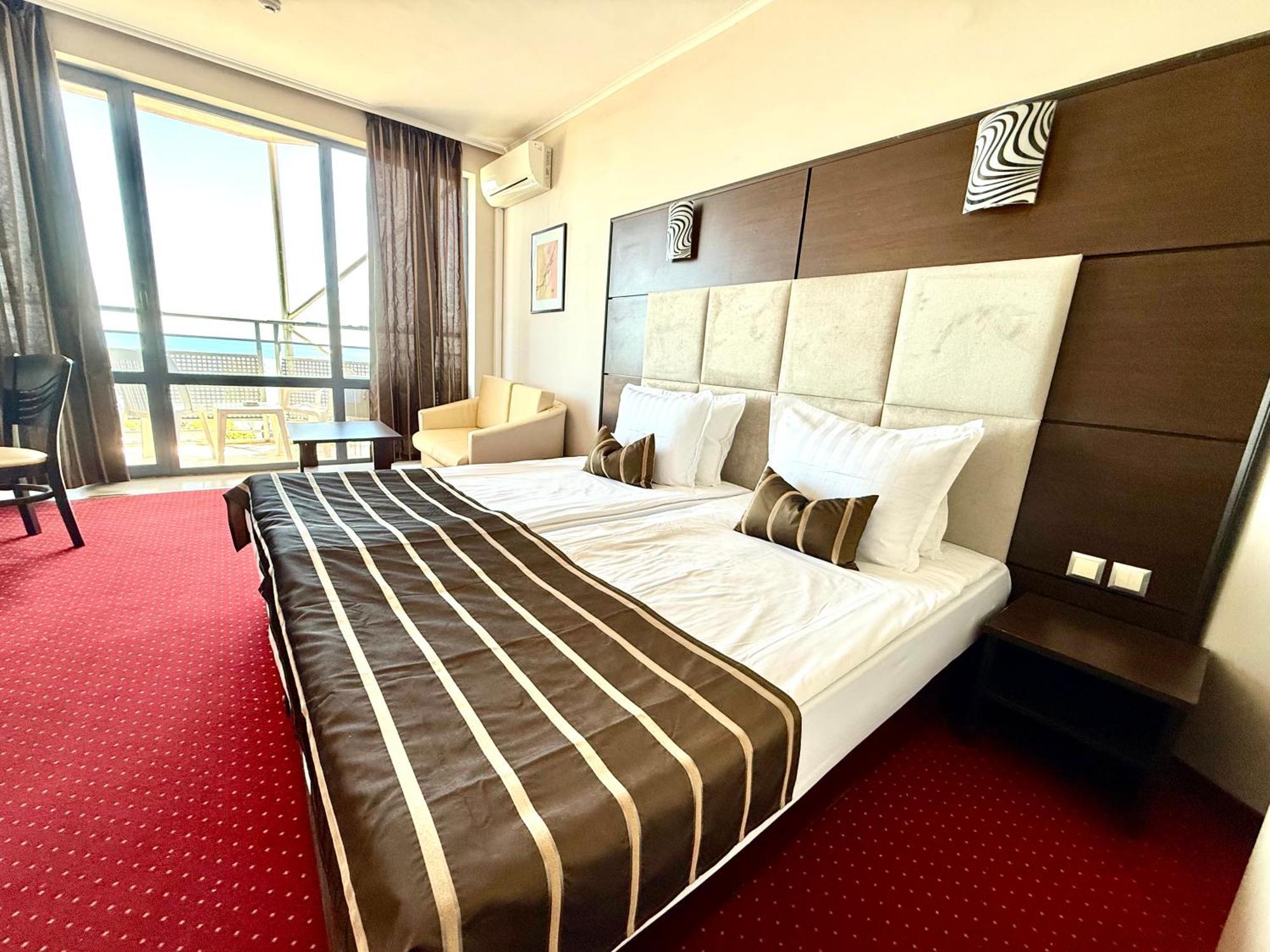 Hotel Rеgina Zlatni pjasătsi Eksteriør bilde