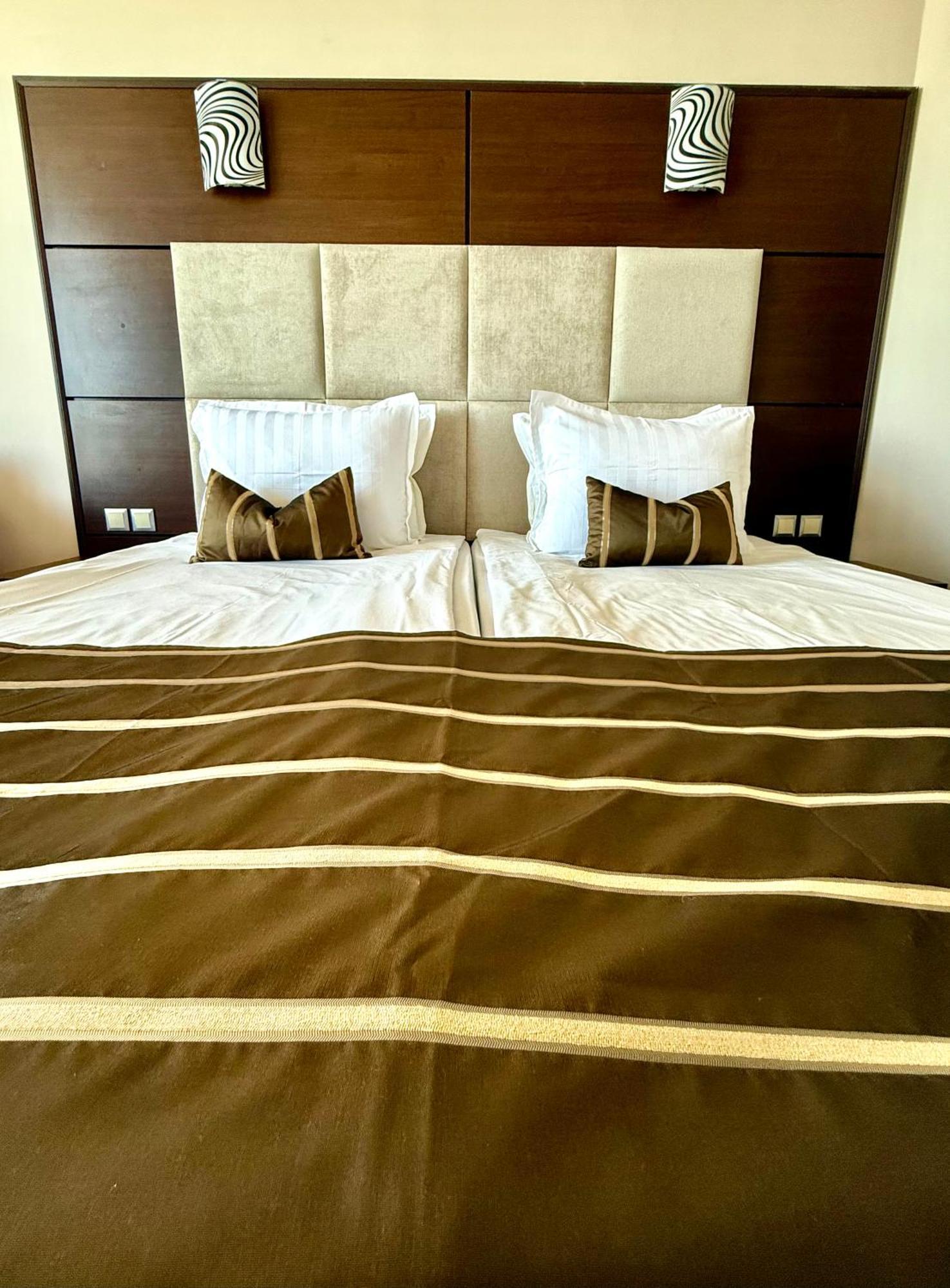 Hotel Rеgina Zlatni pjasătsi Eksteriør bilde