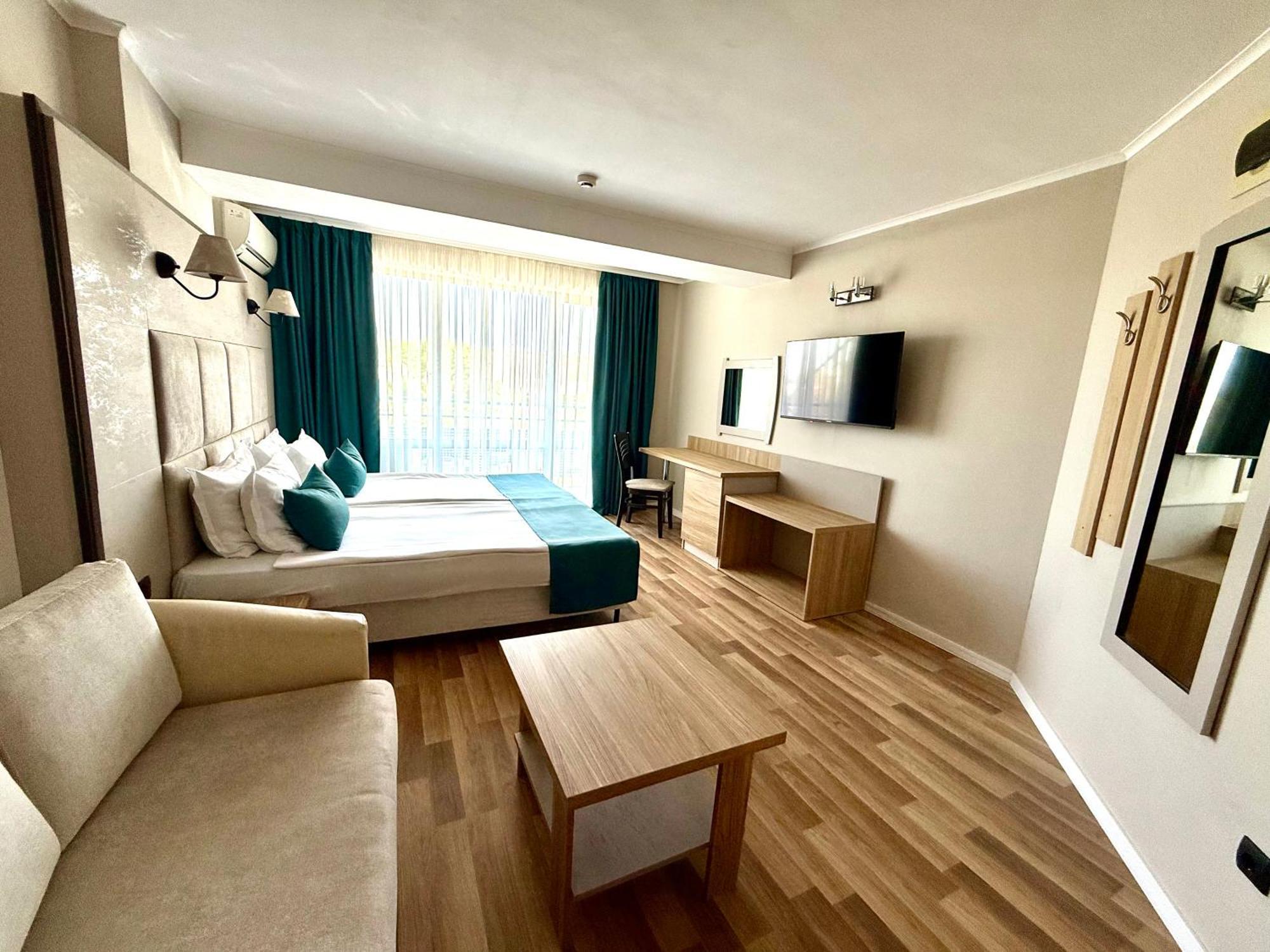 Hotel Rеgina Zlatni pjasătsi Eksteriør bilde