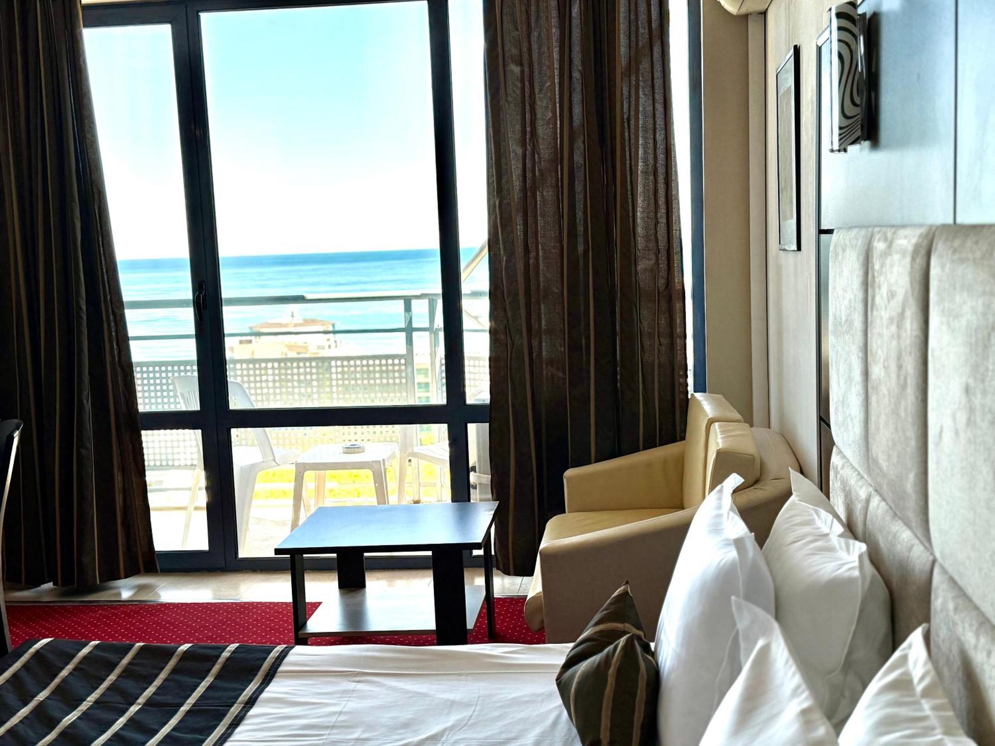 Hotel Rеgina Zlatni pjasătsi Eksteriør bilde