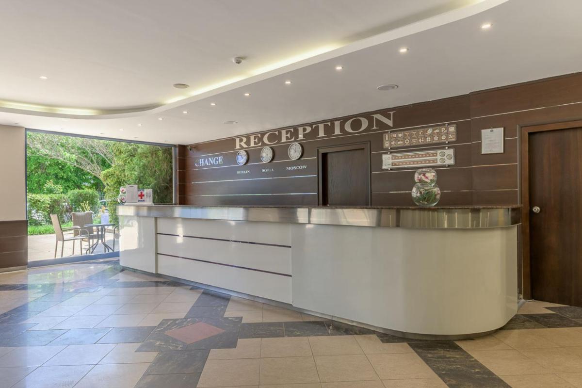 Hotel Rеgina Zlatni pjasătsi Eksteriør bilde