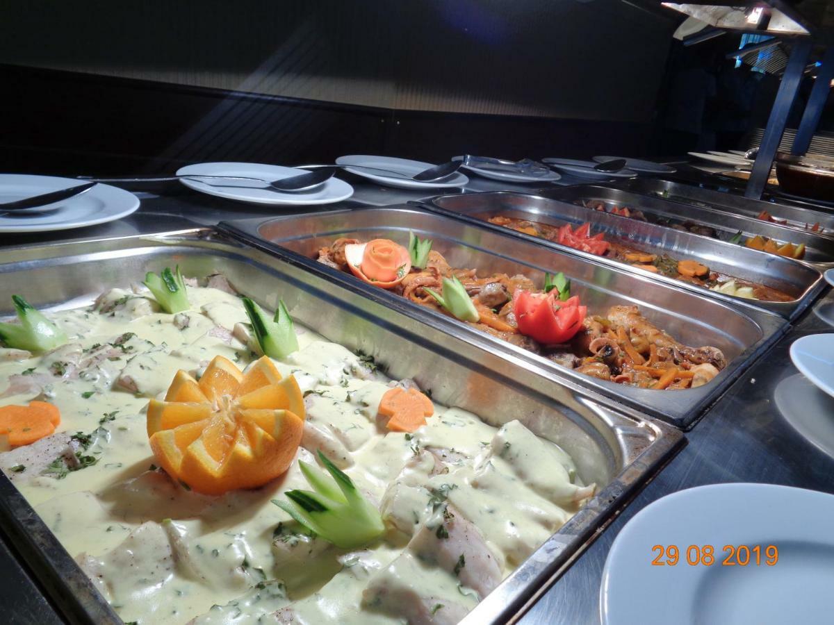 Hotel Rеgina Zlatni pjasătsi Eksteriør bilde